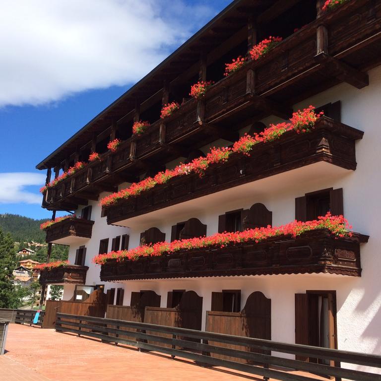 Park Hotel Miramonti Folgaria Eksteriør bilde